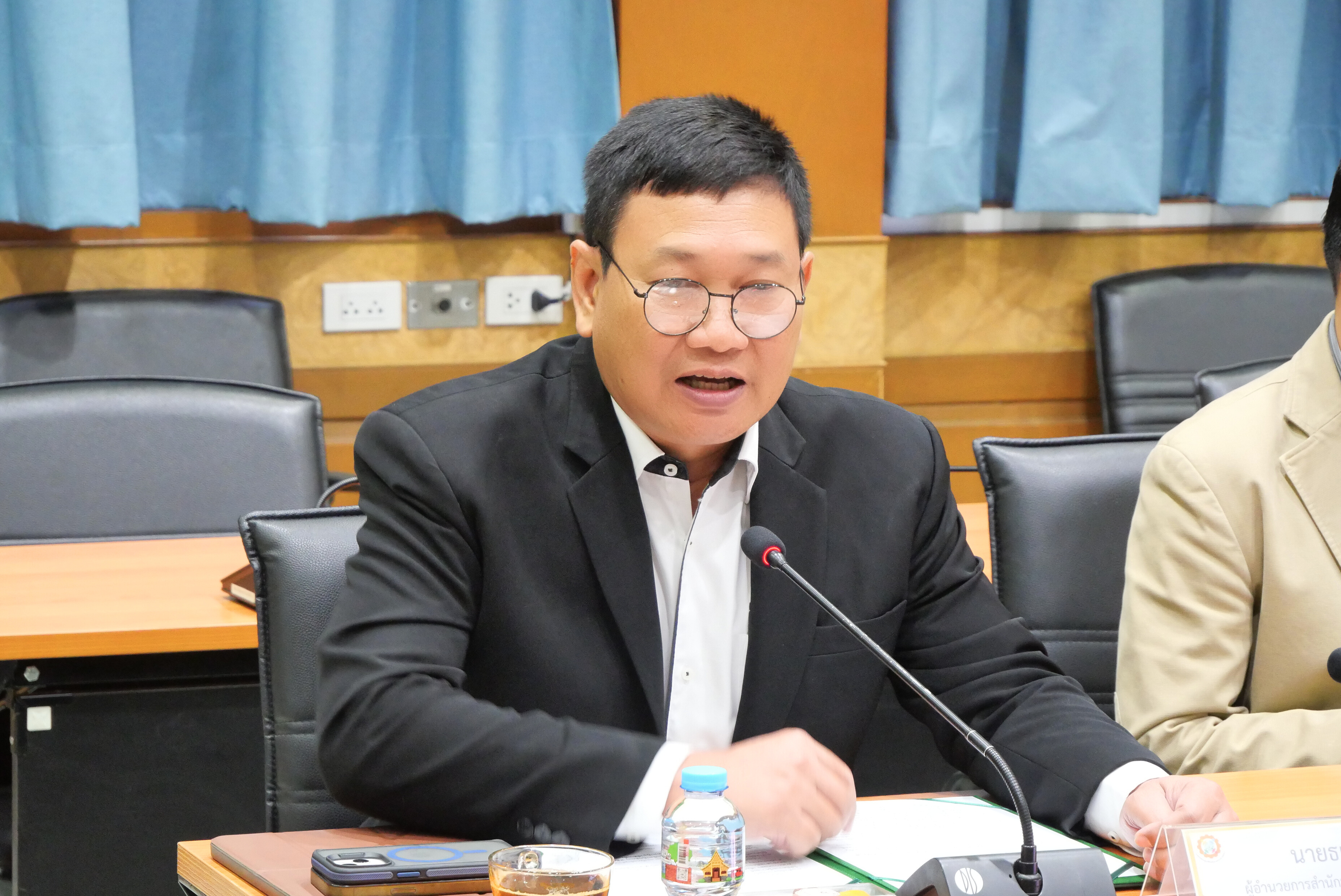 title - ส.ป.ก. จัดโครงการฝึกอบรมเชิงปฏิบัติการหลักสูตร “การเพิ่มทักษะ และเพิ่มประสิทธิภาพการดำเนินงาน อาสาสมัครปฏิรูปที่ดินเพื่อเกษตรกรรม (อสปก.)”